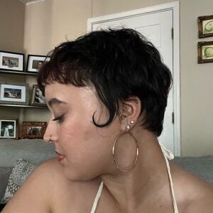 Meet your posher - Aly 💕